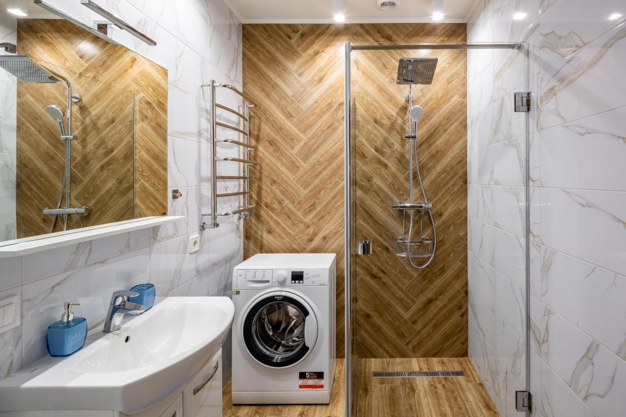 Romari Гнатюка 3 Appartement Lviv Buitenkant foto