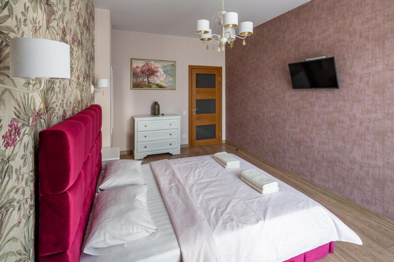 Romari Гнатюка 3 Appartement Lviv Buitenkant foto
