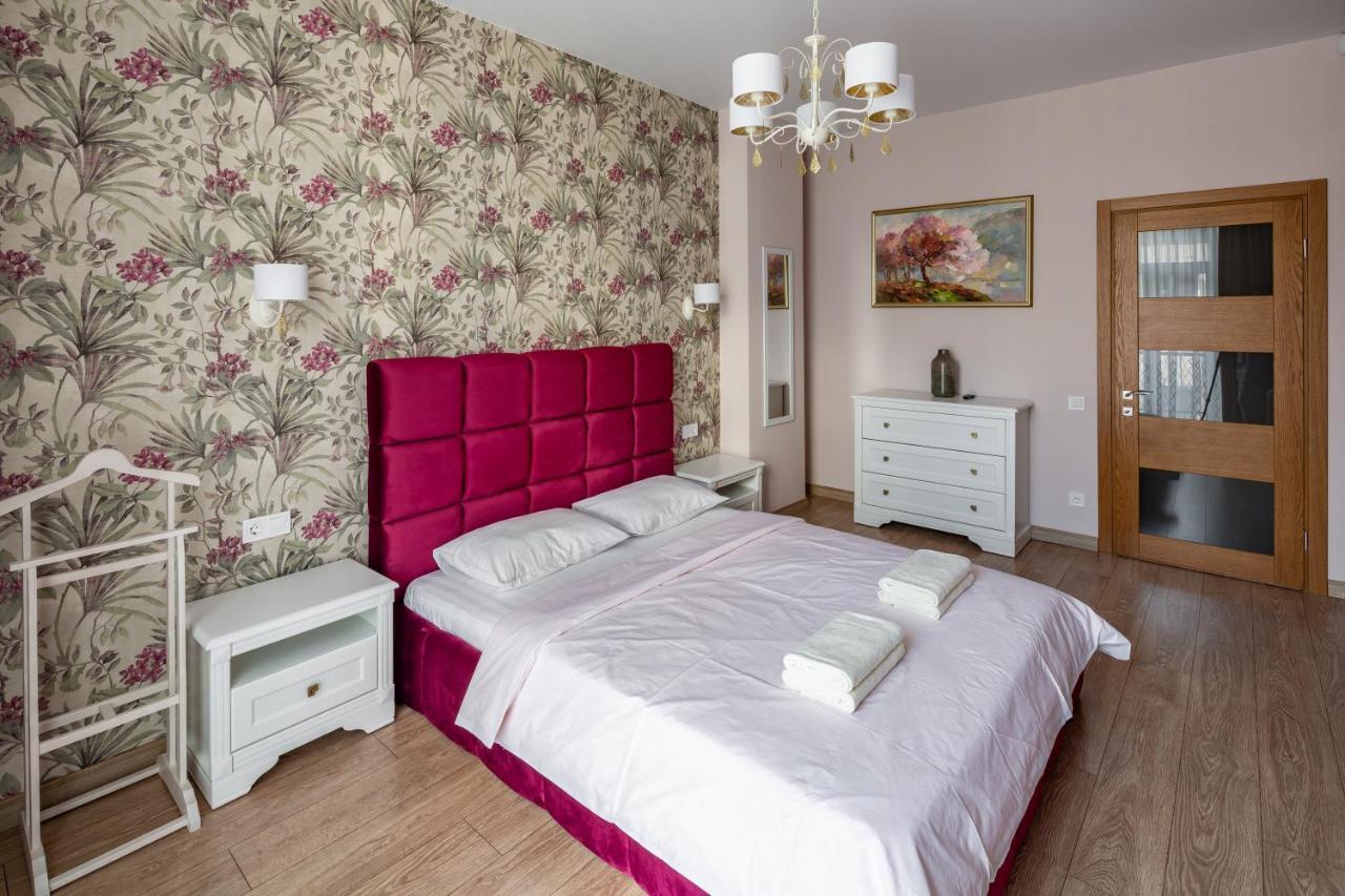Romari Гнатюка 3 Appartement Lviv Buitenkant foto
